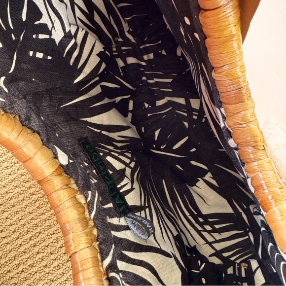 JADEtribe Aloha Woven Basket Bag with White Tassel and Pom Poms NWT - Picture 8 of 10